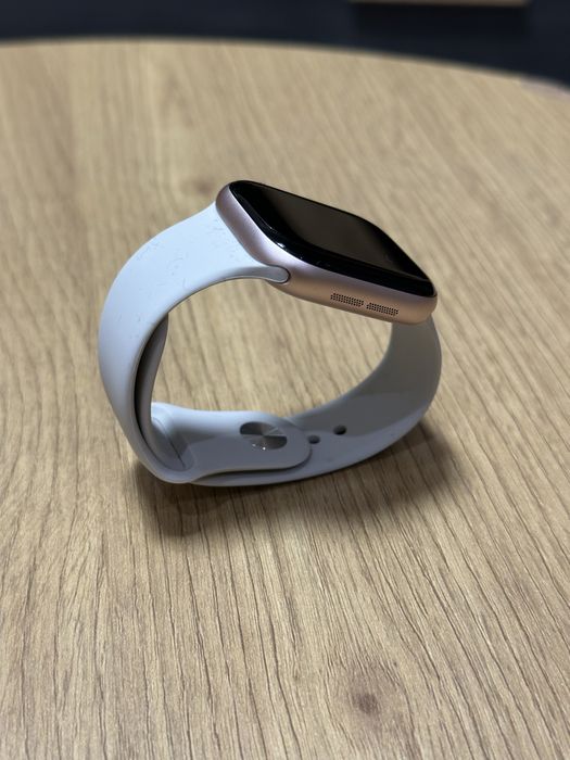 Apple Watch Series 10 42 mm Gold