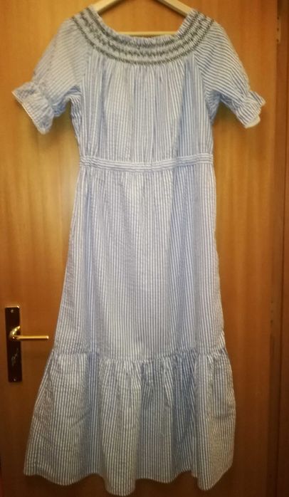 Vestido comprido, tamanho M/L, azul e branco