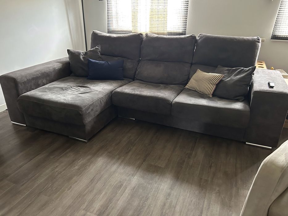 Sofá com chaise loung