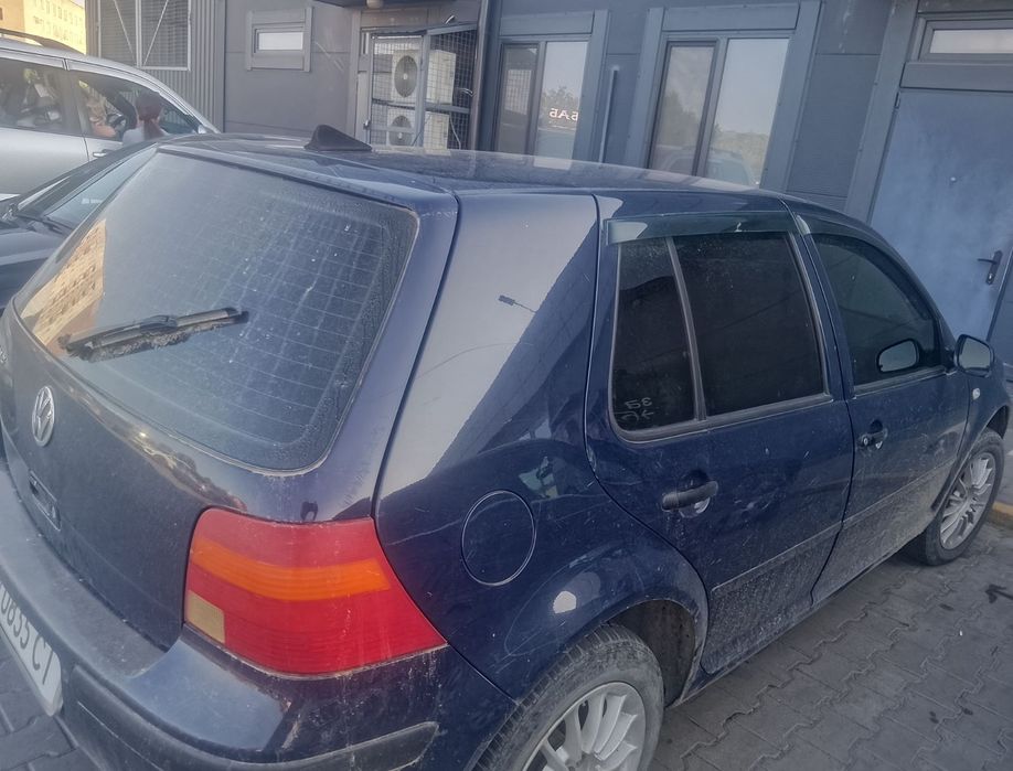 Гольф .Надійний автомобіль повністю обслужений
