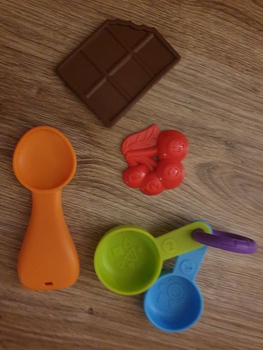 FisherPrice Laugh & Learn Magiczna Miska do Mieszania, Wiel