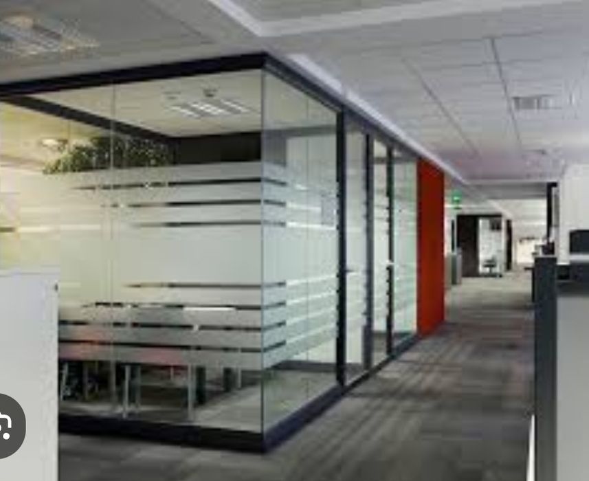 Душові кабіни,Скляні перегородки в душ,скляні двері,гартоване скло,скл