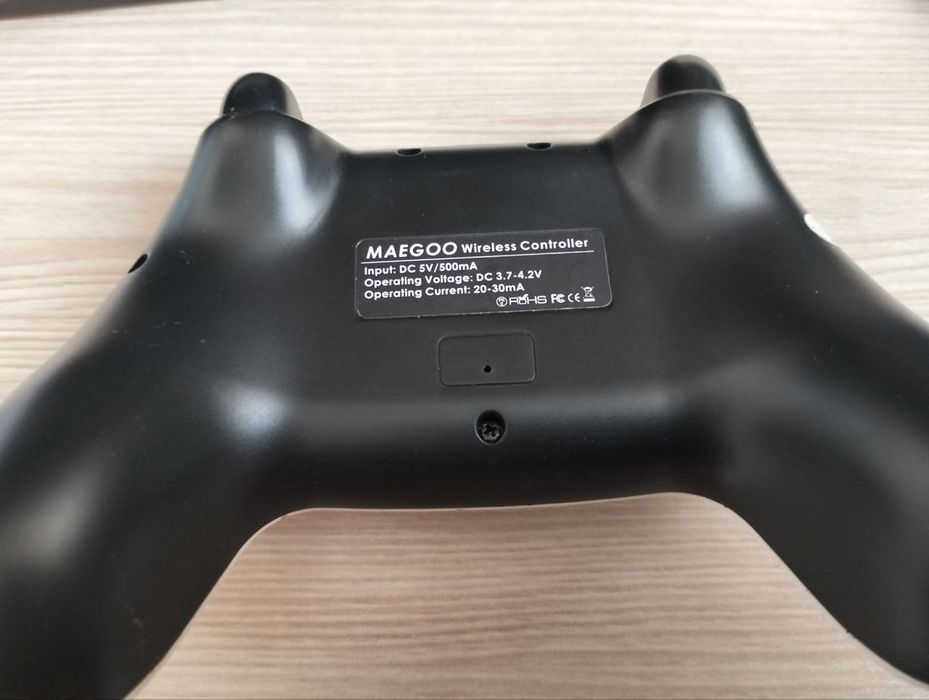 Бездротовий ігровий контролер Maegoo 2.4G пропонує вам новий ігровий д