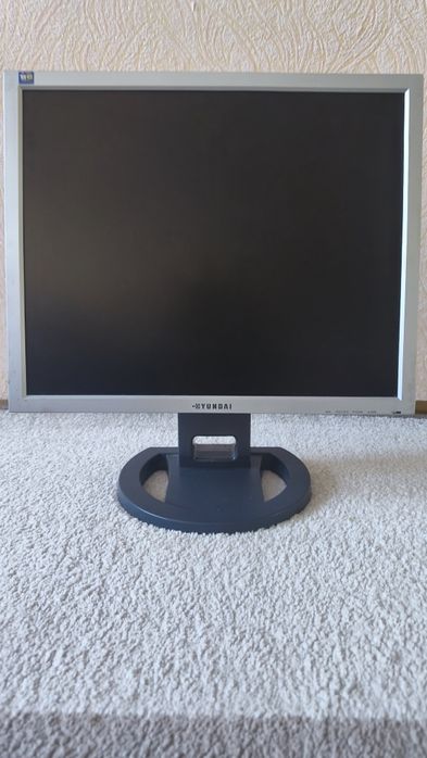 Продаю старий монитор