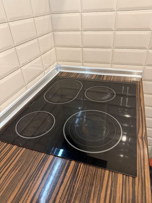 Варильна поверхня  Electrolux