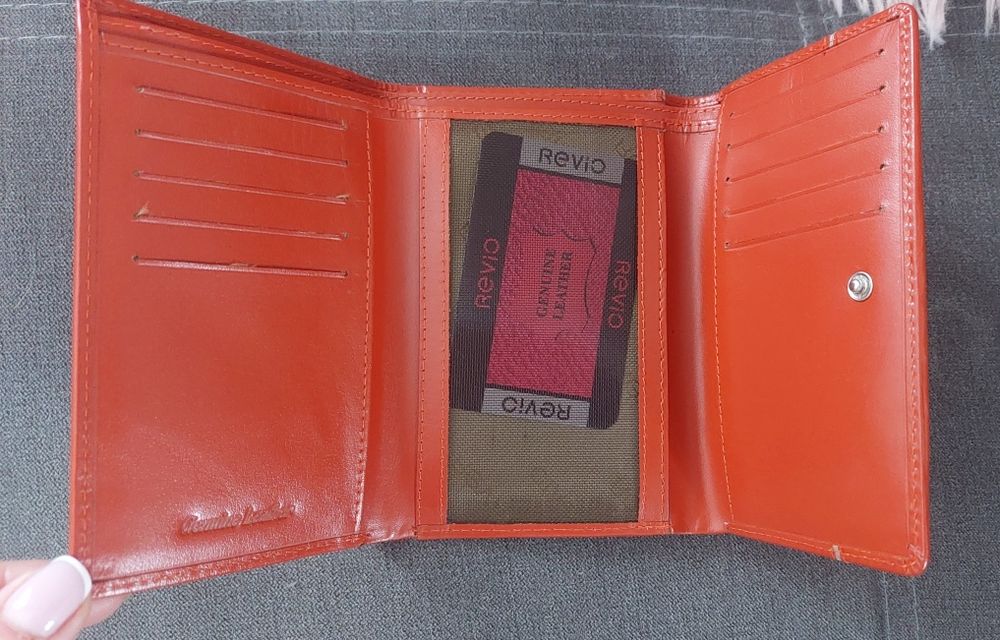 Portfel damski skórzany Revio nowy