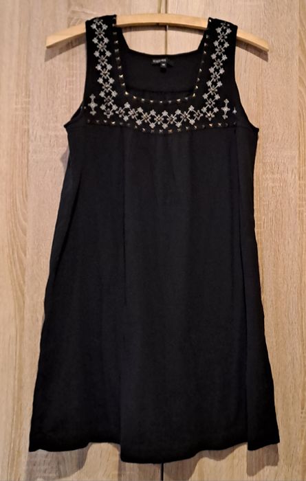 Czarna długa bluzka tunika bez rękawów