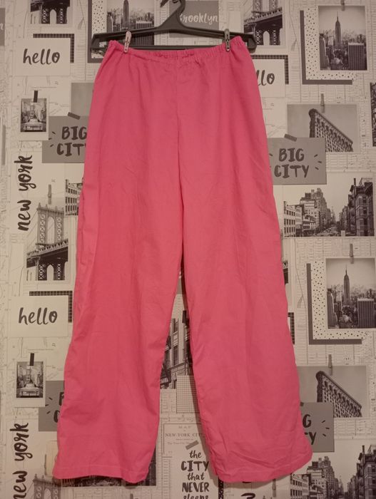 Жіночі штани вільного крою