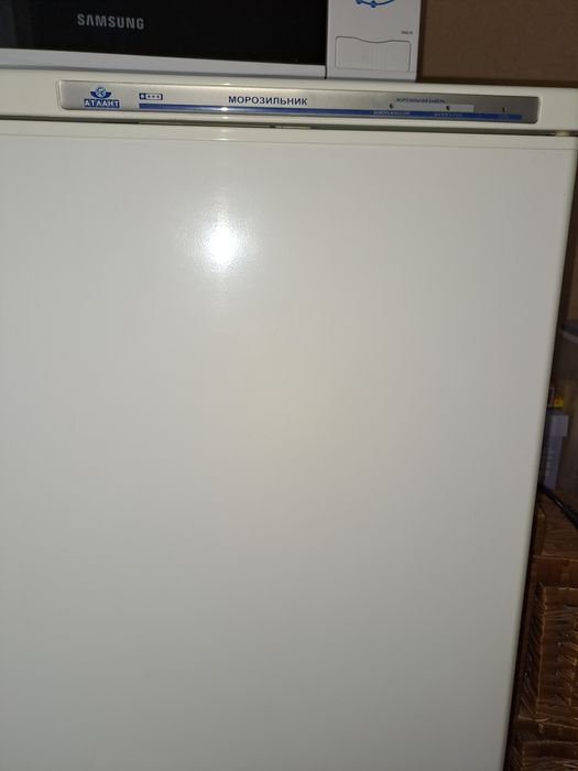 Терміново продаж Морозильна камера Атлант