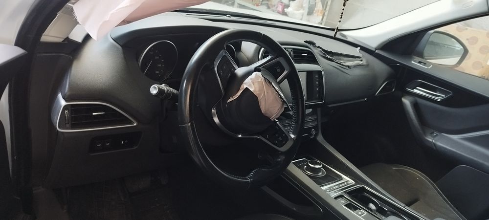 Jaguar F Pace 2.0d