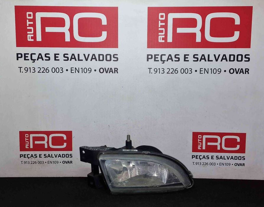 Farol Nevoeiro Frente Direito - FIAT BRAVO II