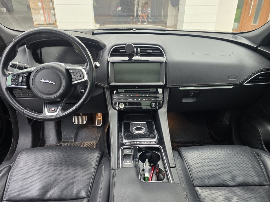 Jaguar f-pace 3.0 S
