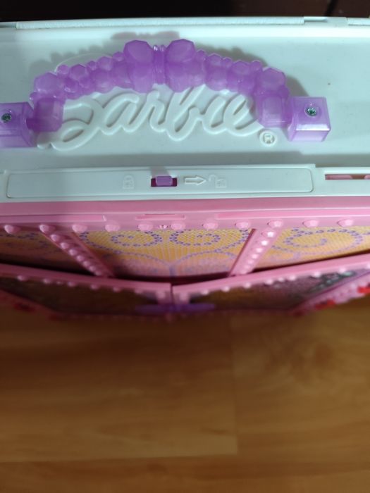 Składany domek zamej walizka dla Barbie Dreamtopia