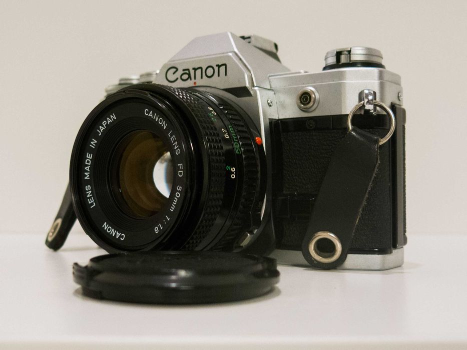 Câmara Analógica Canon AT-1 (AE-1)