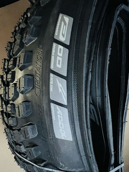 Opona SCHWALBE JOHNNY WATTS 27,5" E-Bike 27,5x2,60" Addix 65-584 NOWA