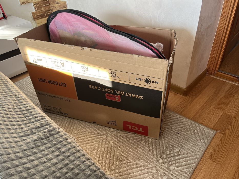 Продам большую коробку игрушек палатка пазлы конструктор книги куклы