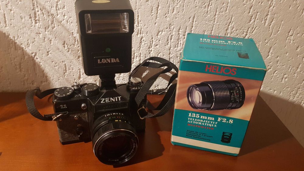 Maquina Fotografica Zenit com acessórios