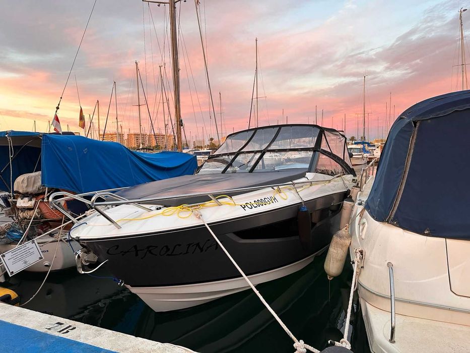 Łódź motorowa Parker VOYAGER 850VR