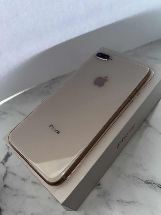 iPhone 8 Plus  telefon