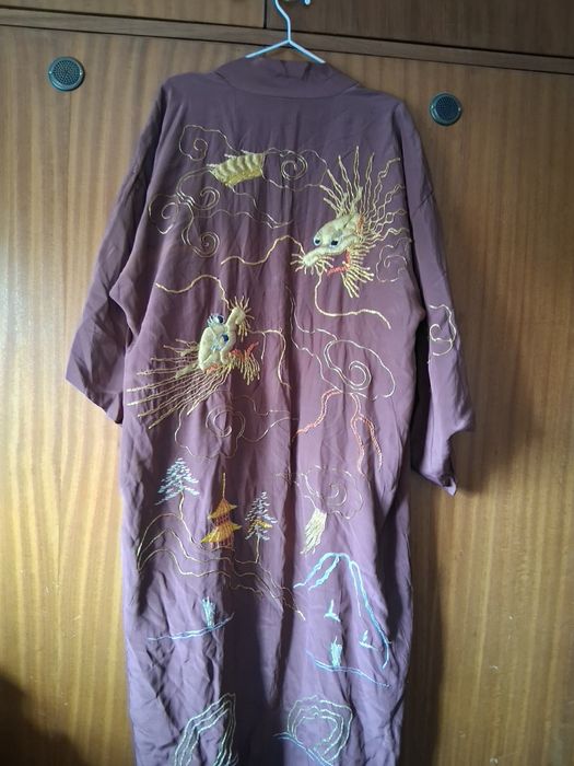 Quimono Japonês Dragão Bordado - SALDOS