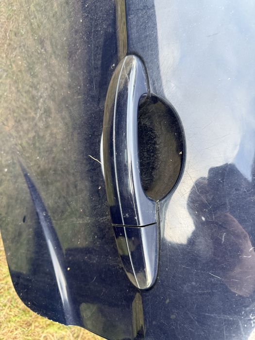 Klampa drzwi Ford Galaxy mk3 S-max lewy tył lakier g6