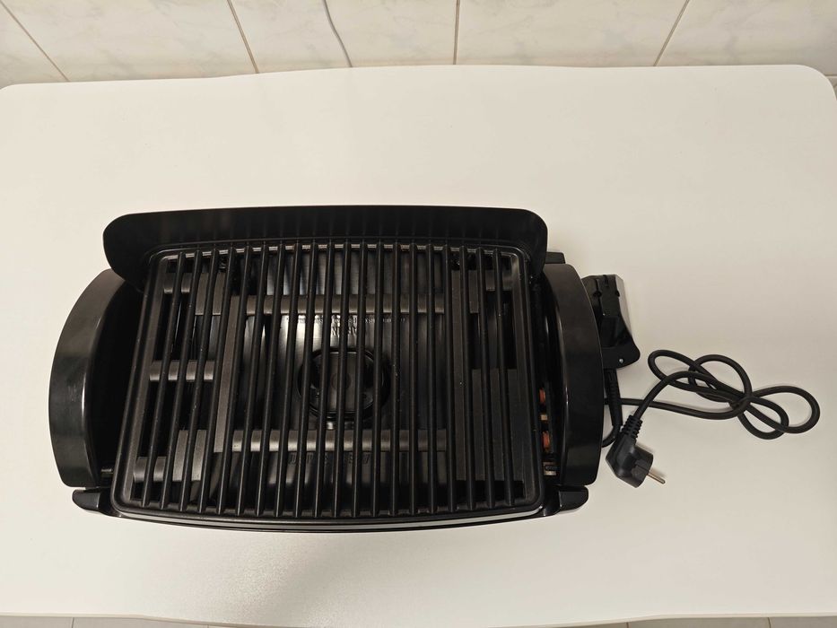 Grelhador Elétrico DeLonghi - NOVO / Nunca Usado