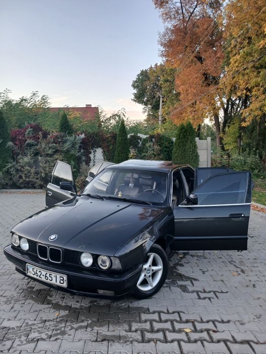 BMW e34 m50b20 на повному ходу