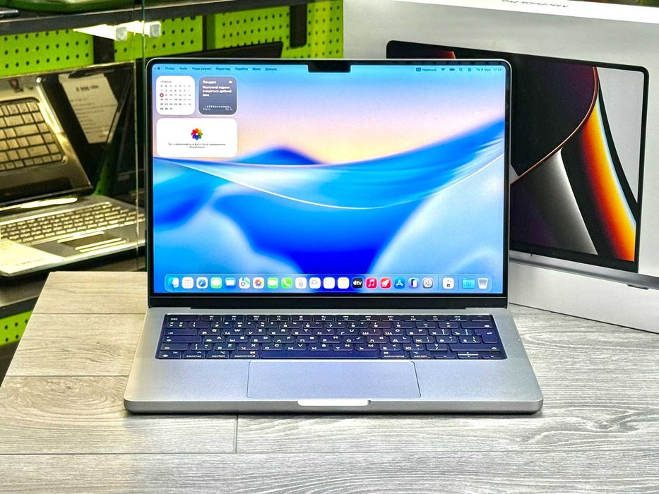 Macbook Pro A2442 / 14'' / M1 Pro / 16Gb / SSD 1Tb / Повний комплект