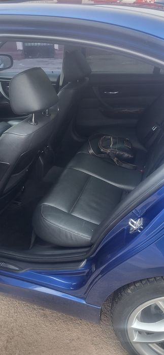 Продам бмв   330