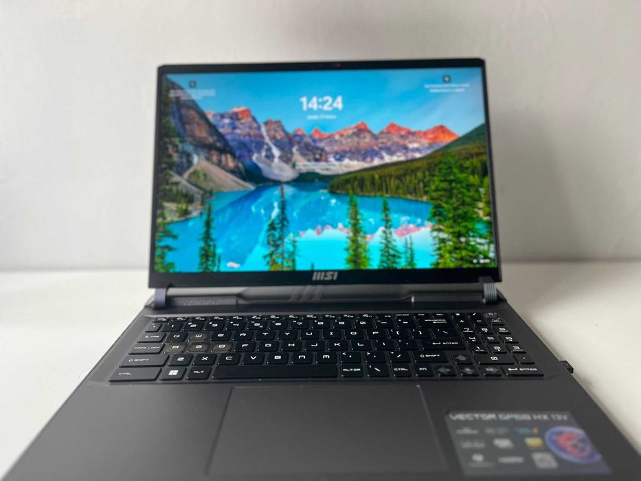Laptop gamingowy na sprzedaż MSI VECTOR GP68 HX 13V