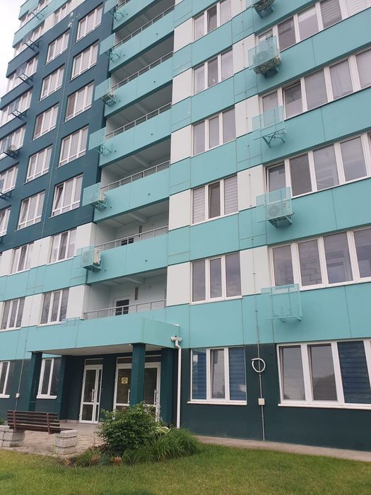 Продам 1 квартиру  жк.Жаботинского 54 а Альтаир 3