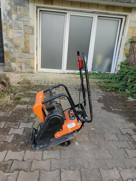 Zagęszczarka elektryczna Wynajem kN - 230V