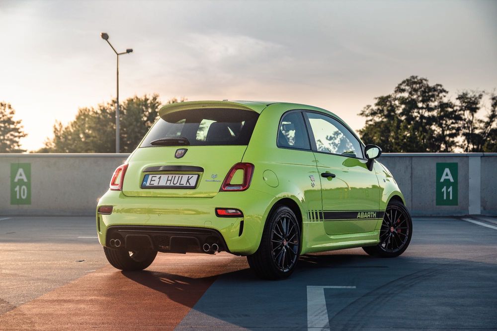 Abarth 595 Turbo wynajem Fiat 500 wypożyczalnia samochodów
