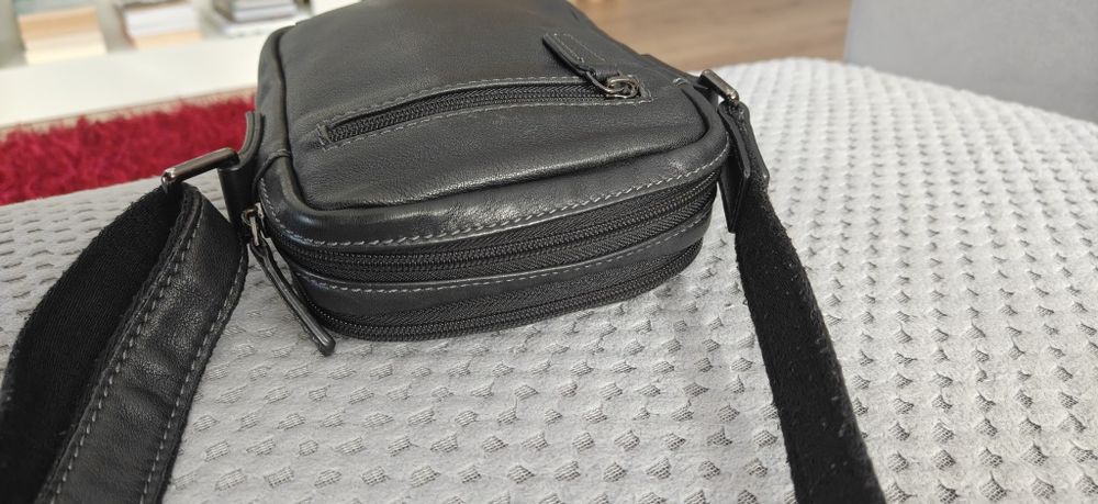 Bolsa FRANCIEL Paris de Ombro Slim Pele Preta