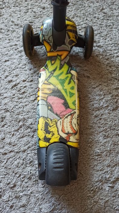 Дитячий самокат з батьківською ручкою