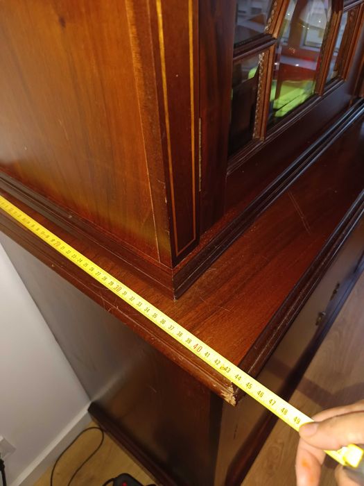 Móvel de estilo, estante com vitrine