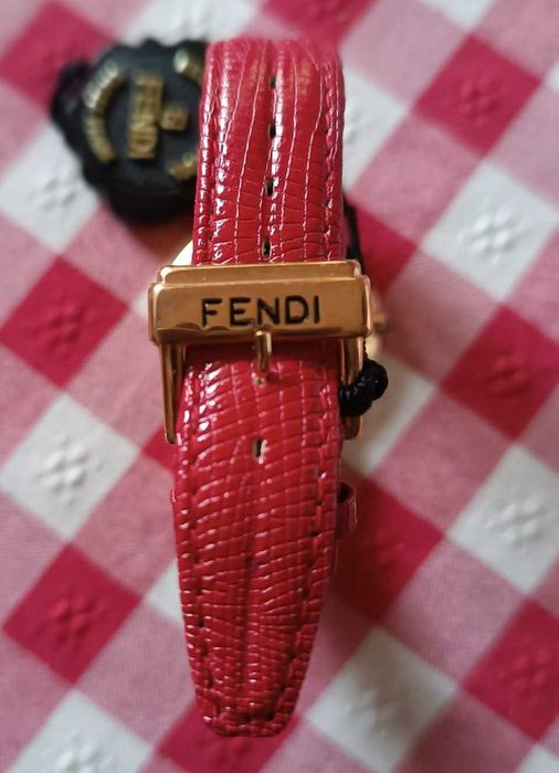 Relógio Fendi 400J novo ainda na caixa