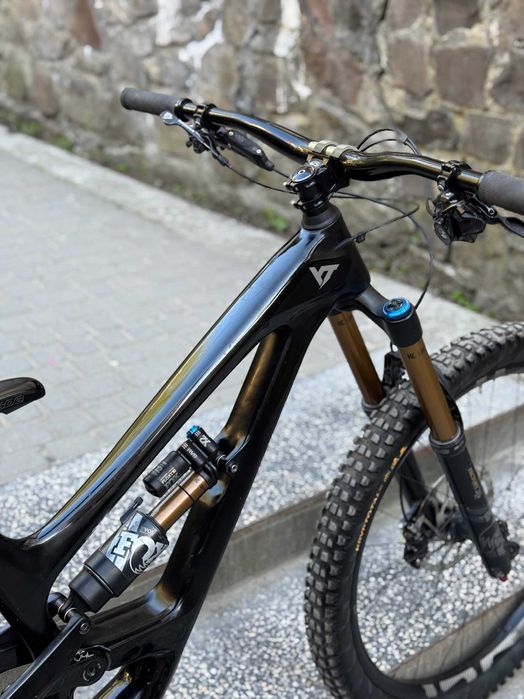 YT Capra Pro Race | Карбон ендуро велосипед