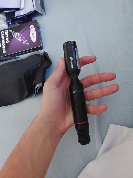Kit de tatuagem novo