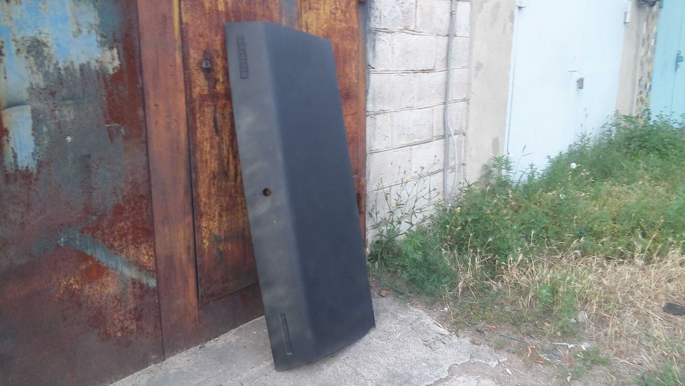 Продам б/у крышка багажника на ВАЗ 21099