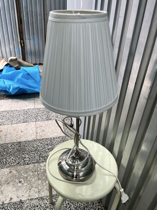 Candeeiro de mesa prateado Arstid Ikea