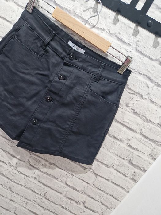 Nowe spódnico spodenki