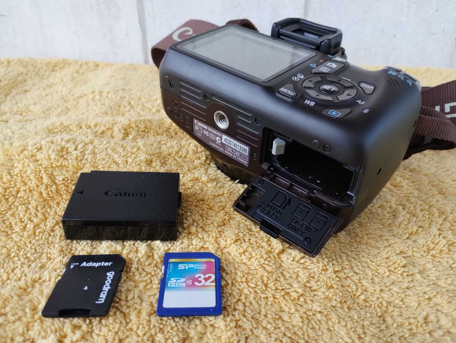 Цифрова дзеркальна камера canon 1100d body + ef-s 18-55 + ef 28-135 + кофр + штатив