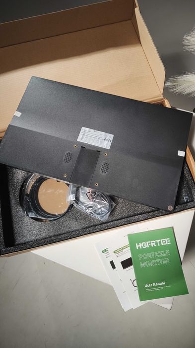 Портативний монітор 18.5" з динаміками, 1920х1080 IPS, 120 hz
