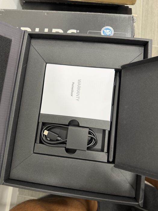 e-Reader PocketBook Inkpad Eo 10,3" E-Ink Kaleido 3, Android e Câmara Integrada