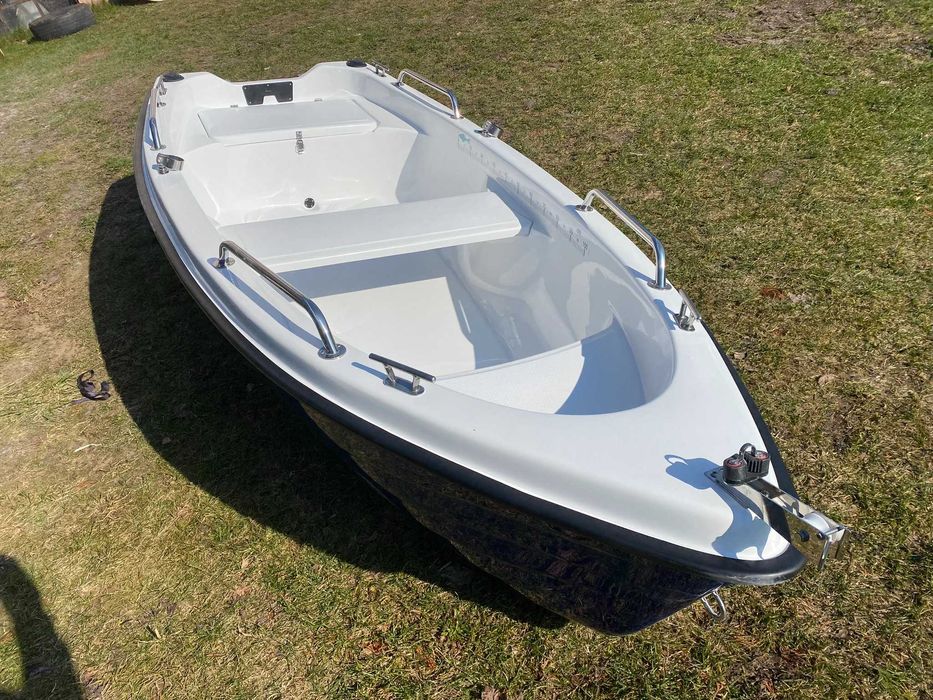 Łódka wędkarska , Łódź wiosłowa , IVONA 310 Bogate wyposażenie CE