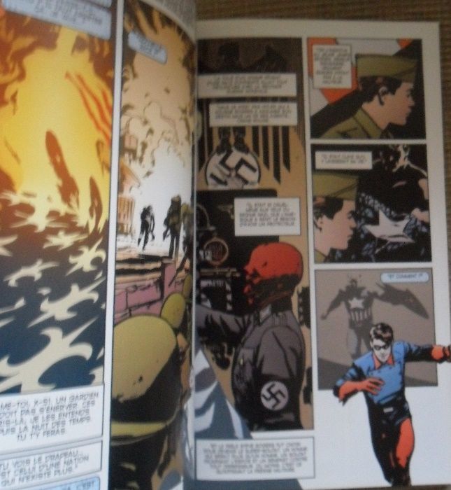 Alex Ross/J. Paul Leon- Earth X Tome 1 : Un Monde En Sursis