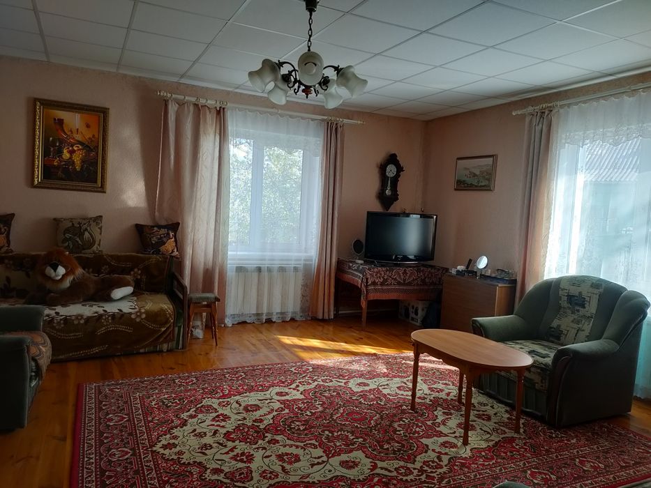 Продам будинок 177 кв. м. На Таращанському масиві