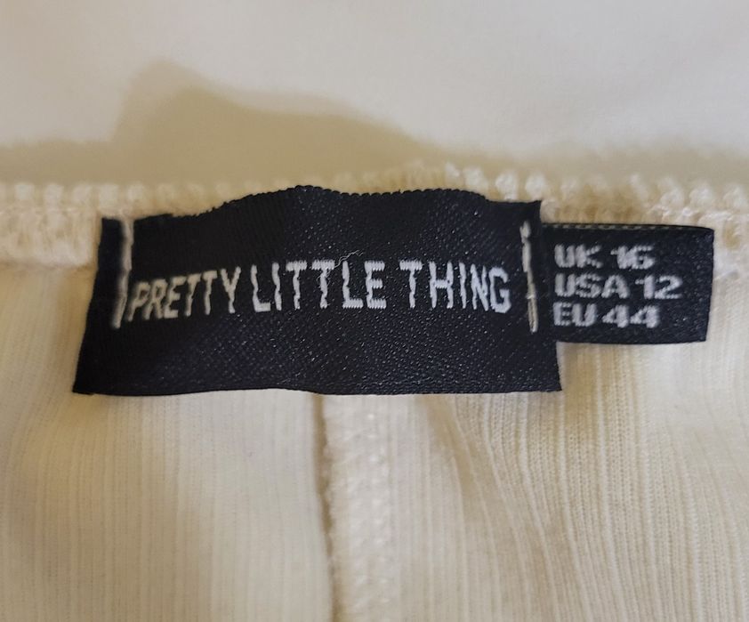 Продам платье миди PrettyLittleThing.