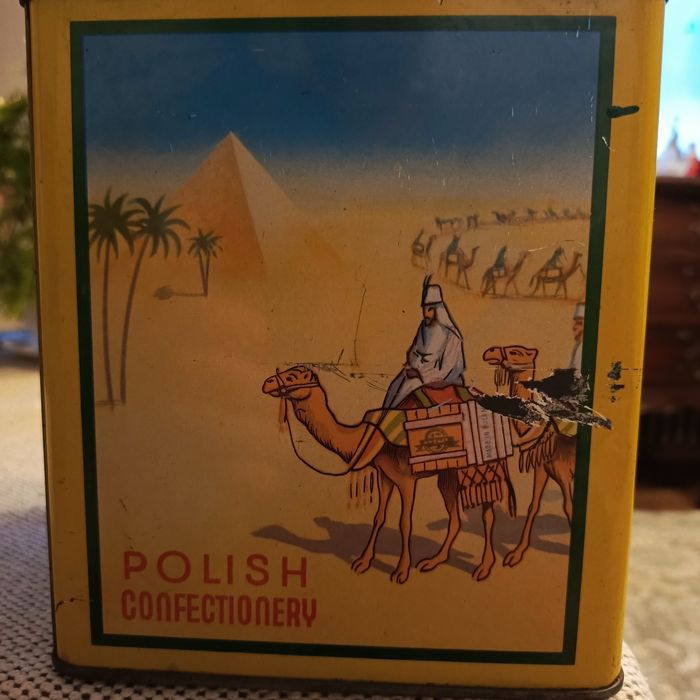 Puszka ozdobna na cukierki lata 50- 60
